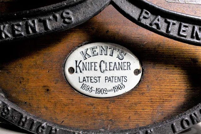 Kent's knife cleaner